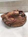 Ssk DPM-9200 34 Dimple Fully Broken In Softball Catchers Mitt Right Hand Throw. Fixed Price $100.00.