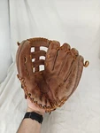 Wilson A2321 Ultra Rht Baseball Glove- Used In Great Condition. Fixed Price $23.73.