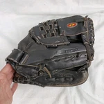 Easton 'black Magic' 12.5" Baseball Glove Right Hand Throw BMX125B For Rht Used. Fixed Price $23.99.