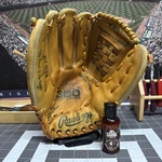 80 Era Rawlings RLE34 Nolan Ryan 300 Victories Lht Ball Glove 12. Fixed Price $79.00.