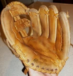 Rawlings PG32 Reggie Jackson 11 Baseball Glove Right Hand Throw Rht. Fixed Price $15.75.