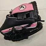 Easton Z-flex Girls Kids Baseball Tball Glove 9.5 EKP9500 Youth Mitt Black Pink. Fixed Price $11.99.