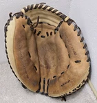 Easton Catchers Mitt Right Hand 33.5" Brown NEB2 Broke In Steerhide For Throw. Fixed Price $38.24.