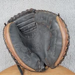 Rawlings D325BCM Lite Toe 32.5 Black Baseball Catchers Mitt Rht Premium Series. Fixed Price $49.97.
