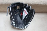 Rawlings Black Pro Stock Nwt Spin Control SC86 A2000 Rht 11.5" Baseball Glove. Fixed Price $230.00.