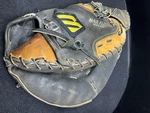 Mizuno MZSC-35 Supreme Series Pro Scoop Baseball Catchers Mitt Right Throw. Fixed Price $44.99.
