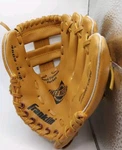 Youth Franklin Field Master Ball Glove 4609S- 9.5 Left Hand Form Pocket Leather. Fixed Price $12.50.