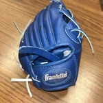 Franklin Ready To Play White Blue T-ball Glove 8.5 Mitt. Fixed Price $8.00.