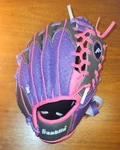 Franklin Baseball Glove Girls Pink 9 1/2 Inch Right Hand Thrower Meshtek. Fixed Price $9.45.