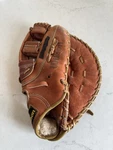 Wilson A2865 Big Scoop Leather Mitt Right Hand Throw Rht Baseball Softball. Fixed Price $39.99.
