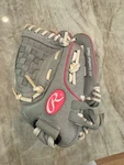 Rawlings Sure Catch Softball 10.5" Youth Glove, SCSB105P-0/3 (lht) **used**. Fixed Price $15.00.