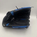 Youth Black & Blue Easton Z-flex EKP95 Rh Infield Baseball Glove 9.5" Euc. Fixed Price $12.96.