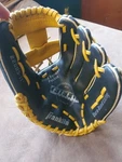 Franklin 11" Baseball Glove - Right Hand Throw Fieldmaster Series 22605. Fixed Price $8.99.