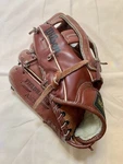 Wilson Ron Guidry 12" Baseball Glove A2637 Right Hand Lht Fieldmaster. Fixed Price $13.99.