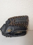 Easton Premier Pro Kip Leather Softball Glove Rht PPK82BT Black 12.75". Fixed Price $124.99.