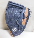 Wilson Demarini Flexback 13.5" A0725 M135 Monsta Web Leather Softball Glove Rht. Fixed Price $32.99.