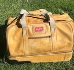 Rawlings Heart Of The Hide Suitcase Travel Bag Rolling Lombardo Duffle. Fixed Price $350.00.