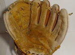 Steve Garvey LSG48 Baseball Glove Louisville Slugger 100% Leather Vintage Sports. Fixed Price $34.97.