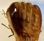 Regent 003347 Youth Baseball Glove 10 Left Rht Custom Handcrafted Cowhide. Fixed Price $19.95.