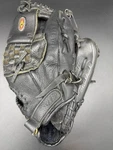 Easton Black Magic BMX125B Baseball Glove 12.5" Right Hand Throw Leather. Fixed Price $22.99.