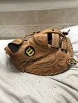 Wilson A1680 Elite Broken In Deep Pocket 34 Softball Catchers Mitt Right Throw. Fixed Price $110.00.