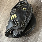 Mizuno MFR-C202 Catchers Mitt Right Hand Throw Rht 25 Inches Black. Fixed Price $39.99.
