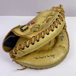 Rawlings RCM7 Right Hand Throw Catchers Mitt Glove Fastback Model Lite Toe Rht. Fixed Price $75.00.