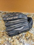 Easton Baseball Softball Glove APS14 14" Pattern. Fixed Price $18.00.