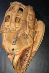 Vintage Wilson A9815 Rh Thrower Softball Glove / Slight Damage See Photos. Fixed Price $18.90.