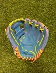 Wilson A2000 1786 11.5" Rht Infield Baseball Glove. Fixed Price $275.00.