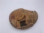 Wilson 11" Catchers Glove Mitt, A2562 Jeff Torborg Autograph Model Twin Action. Fixed Price $31.44.