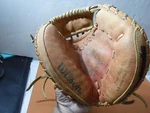 Wilson Rh Throw Catcher Mitt A2574 AS18 Tod Hundley Advisory Staff Series. Fixed Price $24.95.