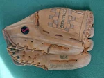 Spalding Competition Series SC4 12.5" Right Hand Thrower Glove 42-457. Fixed Price $19.99.