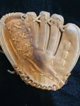 Vintage Baseball Glove Right-handed Thrower Mag Leaguer LL-1497. Fixed Price $9.99.