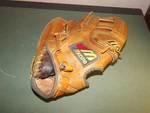 Vintage Baseball Glove Mizuno Close Professional Model MT4500. Fixed Price $13.00.