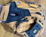 Wilson Baseball Glove Youth Ez Catch A0425 Z105 10.5 Right Hand Throw. Fixed Price $21.95.