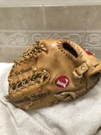Louisville GTPX-13 Six-shooter 12.5 Baseball Softball Glove Left Hand Throw. Fixed Price $100.00.