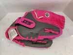 Franklin Cfs 22700 10 1/2" Softball Baseball Glove Mit, Right Hand Thrower. Fixed Price $15.50.