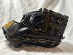 Mag Pee Wee PW-1197 Black Leather Baseball Glove Rawhide Lacing 10.5 Inch. Fixed Price $6.80.