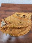 Mizuno Professional Mfr F001 1ST First Baseball Glove Steerhide Leather Rht. Fixed Price $57.99.