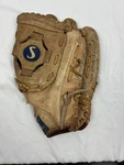 Vintage Spalding Ultima 600 Crescent Web Mod 42-311 Baseball Glove Rht. Fixed Price $24.88.