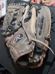 Rawlings Heart Of The Hide PRO716SB-18NW 12 Inch Glove. Fixed Price $120.00.