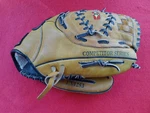 Easton Competitor Series EX1253 Baseball Glove Rht 12.5" Oil Injected Pre-owned. Fixed Price $14.99.