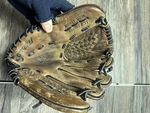 Mizuno Professional Model 11.5" Mpr 1150R Baseball Glove Rht Power Close Ll.. Fixed Price $21.66.