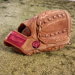 Rawlings Leather Softball Baseball Glove Mitt Bill Madlock GJ40 Hinged Pad Rht. Fixed Price $18.99.