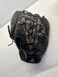 Adidas TS1150DC Youth Baseball GLOVE11.5 Close Black Camo For Lht. Fixed Price $6.45.