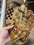 Louisville Slugger Rob Ventura Rh Throw 12 Inch Baseball Glove HBG28. Fixed Price $19.99.