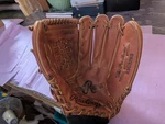 Rawlings Right Hand Throw Baseball Glove RSG3PRO Edge-u-cated Heel Fastback. Fixed Price $20.00.