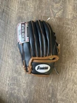Franklin Ready Play Sports Baseball Glove Mitt Toddler Youth 8.5 Rht. Fixed Price $9.75.