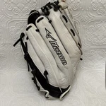 Mizuno 12.5'' Supreme Series Fastpitch Glove - (1251F2WH) Black/white Rht. Fixed Price $42.99.
